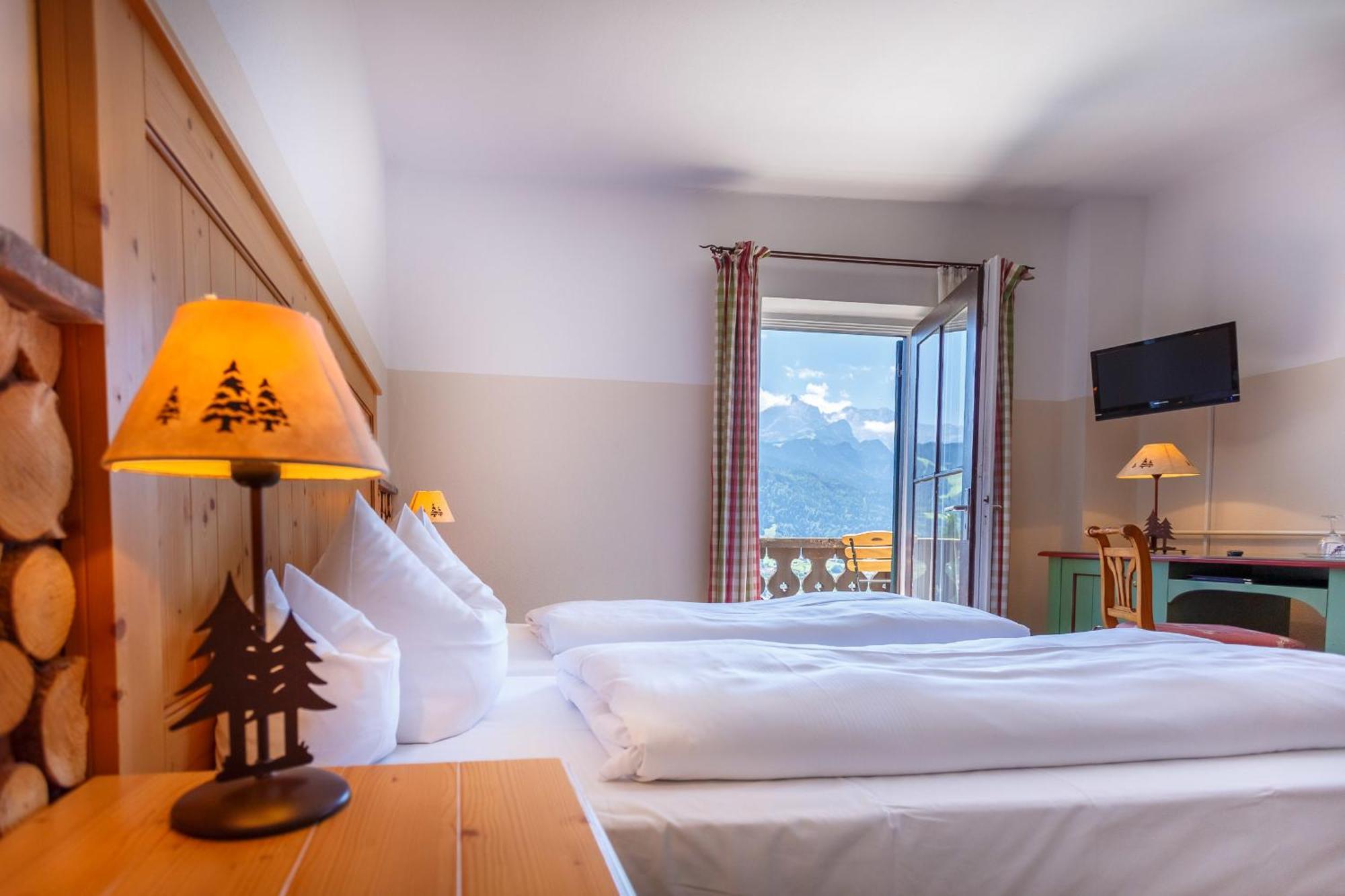 Landkomforthotel Panorama & Restaurant Bella Vista 加爾米施-帕滕基興 外观 照片