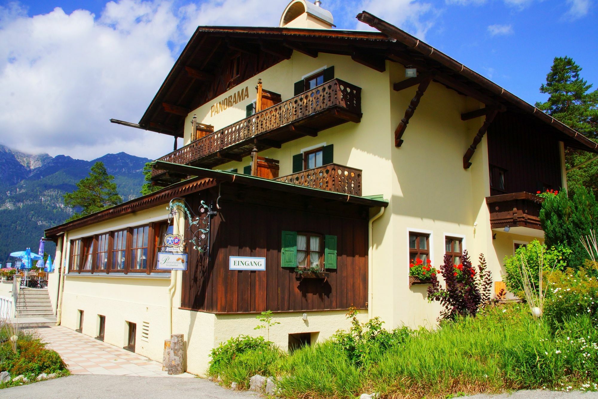 Landkomforthotel Panorama & Restaurant Bella Vista 加爾米施-帕滕基興 外观 照片
